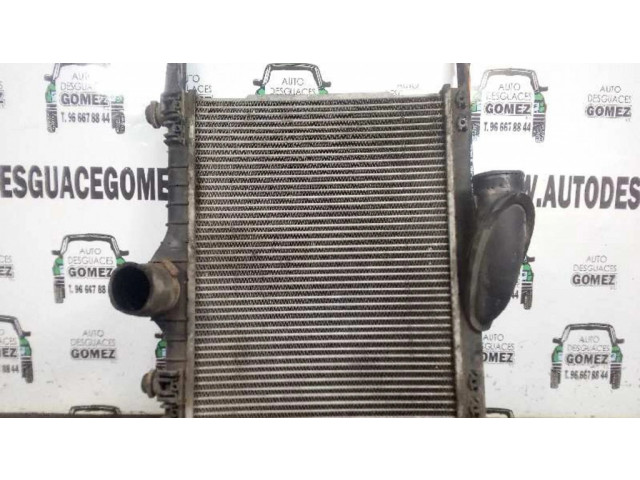 Интеркулер 30613906 Volvo S40, V40 1.9