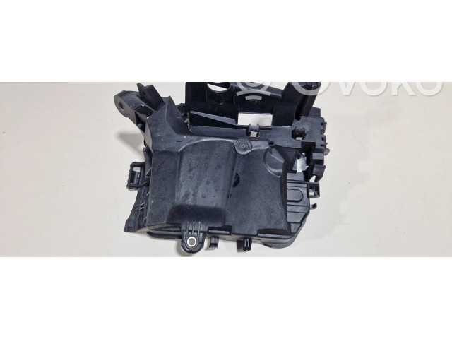 Блок предохранителей A2465403803 Mercedes-Benz A W176