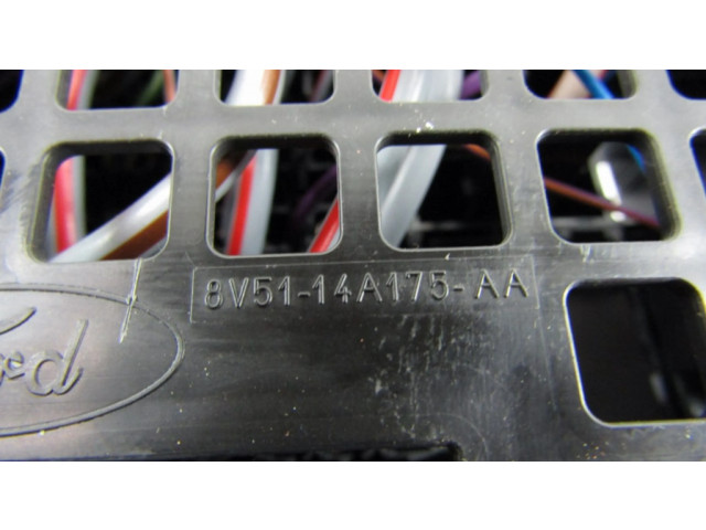 Блок предохранителей 8V5114A175AA Ford Transit