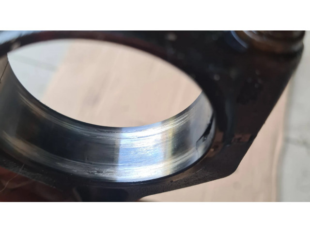 Píst 7586491, 7610296 BMW 7 F01 F02 F03 F04 pro benzínový motor 0.7 N55B30A Benzinas