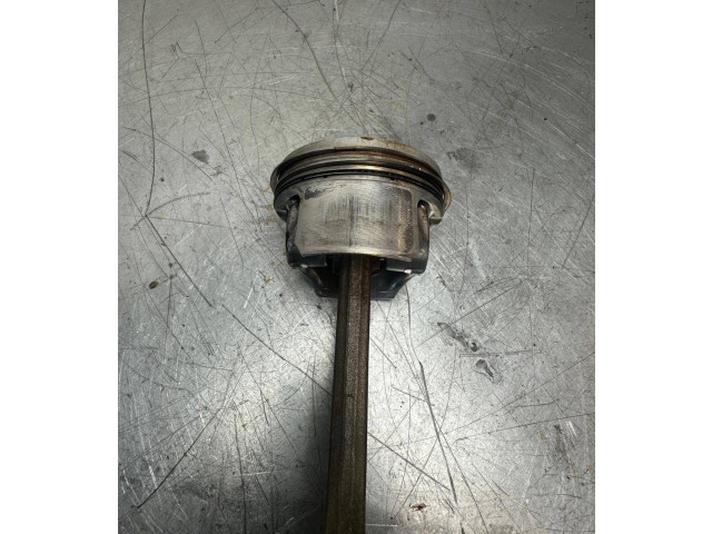  Поршень с шатуном CAXC 03CD  Audi A3 S3 8P  