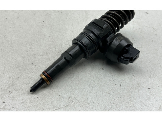 Форсунка 038130073BQ    Audi A6 S6 C6 4F   