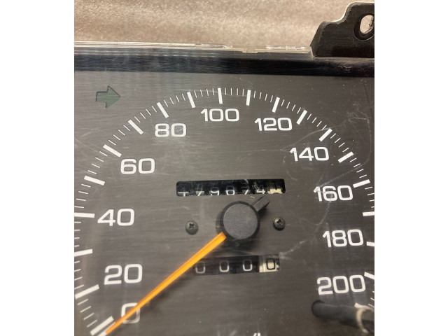 Přístrojová deska Nissan Sunny 1990 11201pb3000