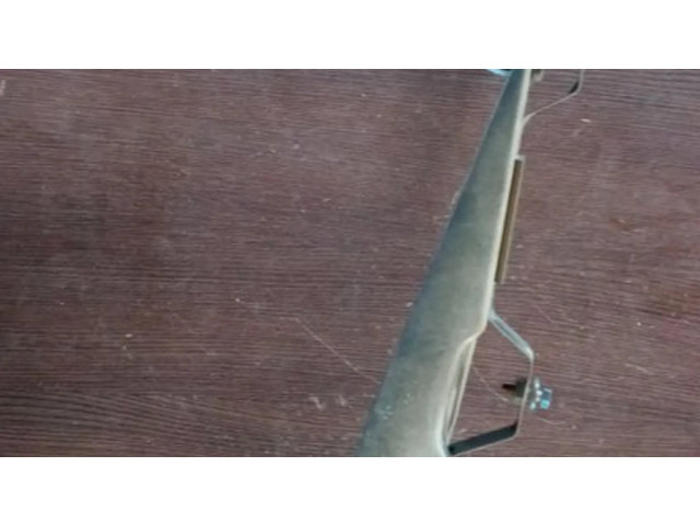 Держатель передней фары