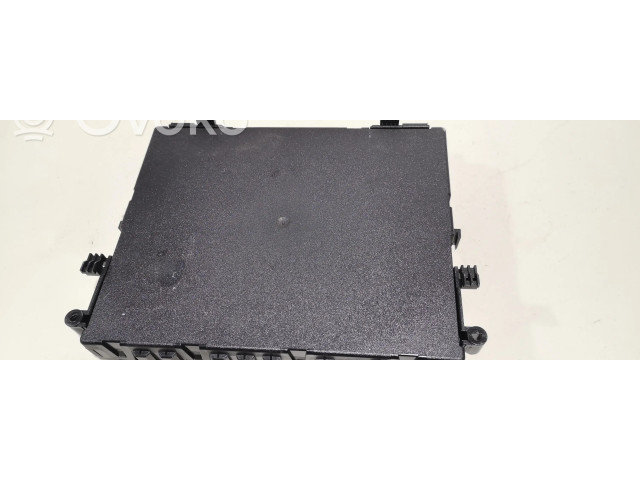 Pojistková skříňka 1695453132 Mercedes-Benz A W169 2011