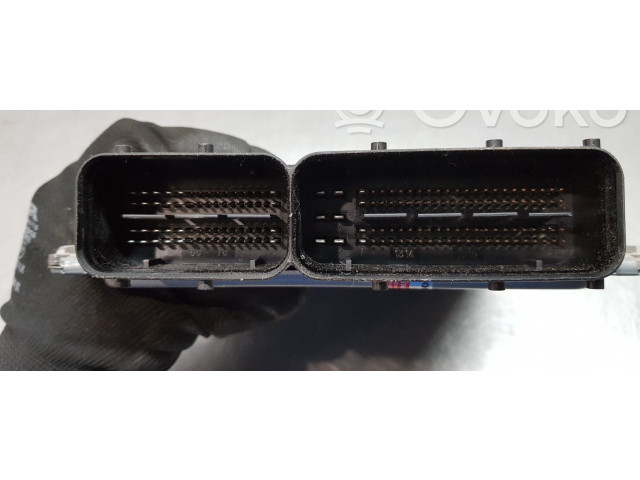 Řídící jednotka 03L906023PB   Volkswagen Caddy 2013