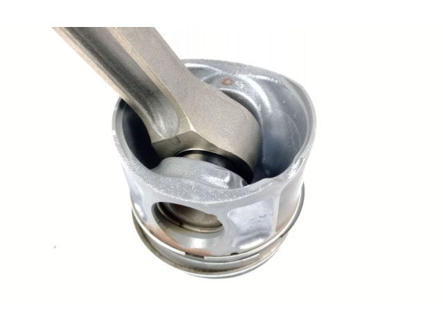  Поршень QJ2W   Ford Ranger  