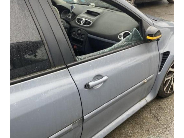 Вентилятор радиатора         Renault Clio III 