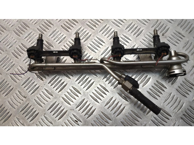 Vstřikovací lišta 06B133681L, 06B133551T Audi A4 S4 B6 8E 8H pro benzínový motor 2.0