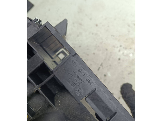 Блок предохранителей 5Q1941395 Audi A3 S3 8V