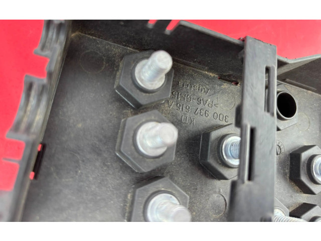 Блок предохранителей  3D0937615A   Volkswagen Phaeton    