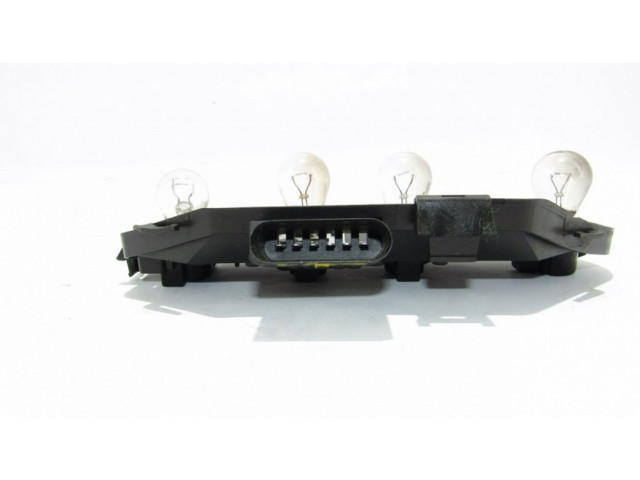 Деталь заднего фонаря