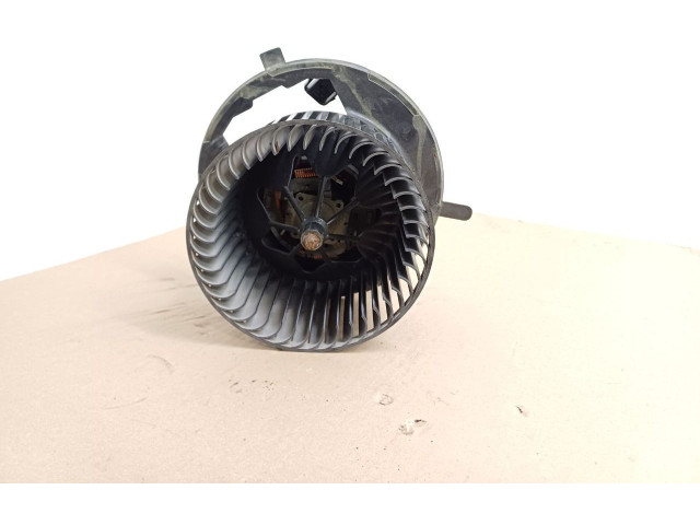 Вентилятор печки    3C1820015M   Skoda Yeti (5L)