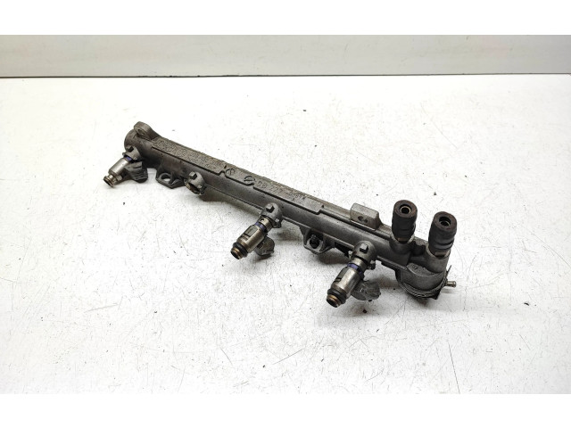 Топливная рампа 036133319AL   Volkswagen Golf IV  