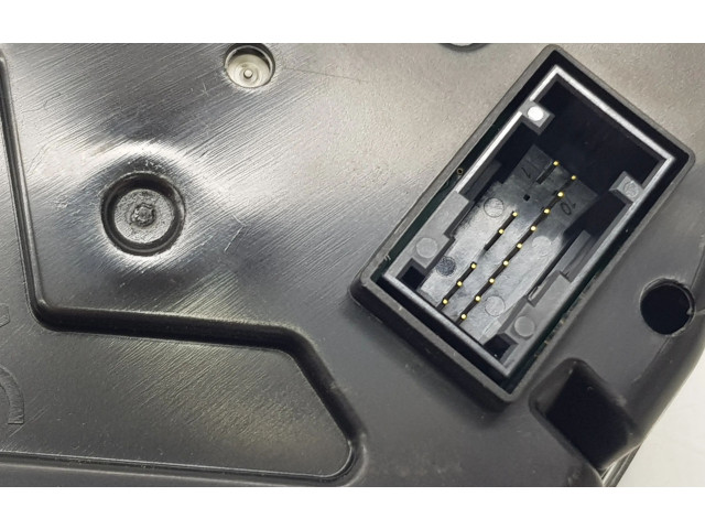 Спидометр (приборный щиток) 6V0920740A   Skoda Fabia Mk3 (NJ)   