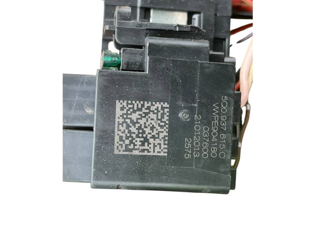 Блок предохранителей 5q0937615c   Skoda Octavia Mk3 (5E)    