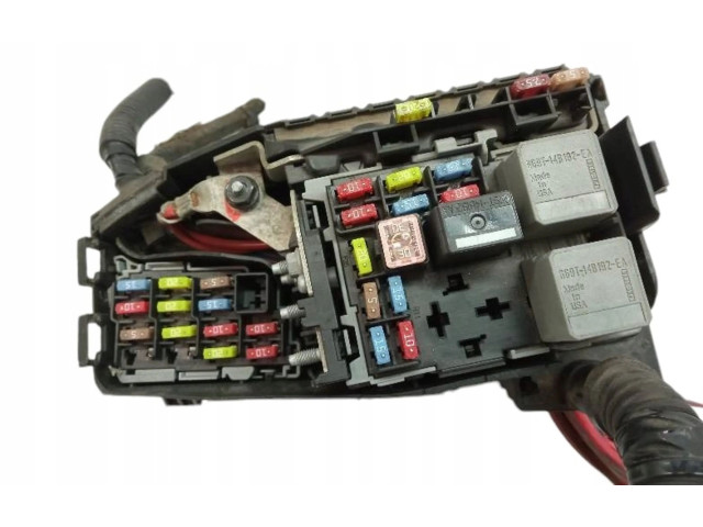 Блок предохранителей 6G9T-14A067-CA Volvo S80