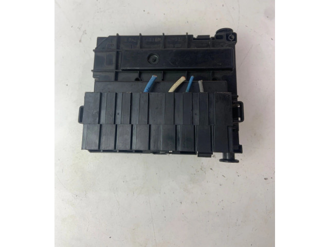 Блок предохранителей  9807028680, R03   Peugeot Expert    