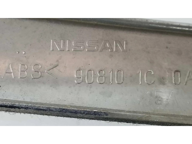 Держатель / кронштейн для внешней ручки открытия багажника