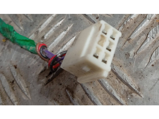 Зеркало электрическое        Toyota Yaris Verso  1999 - 2005 года   