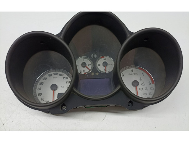Панель приборов 156050197   Alfa Romeo GT       