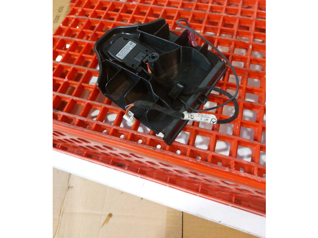 Дисплей    A2048201211, 00225325   Mercedes-Benz E W212