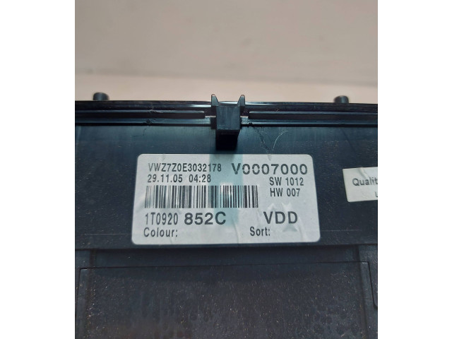 Přístrojová deska Volkswagen Caddy 2007 1T0920852C, V0007000