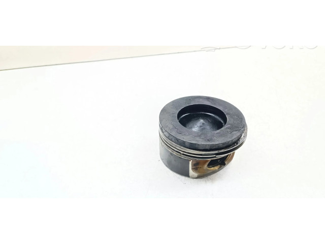 Píst 84L117 BMW 3 F30 F35 F31 pro naftový motor 2.0 N47D20C