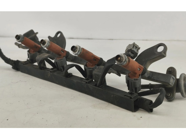 Vstřikovací lišta Mazda 323