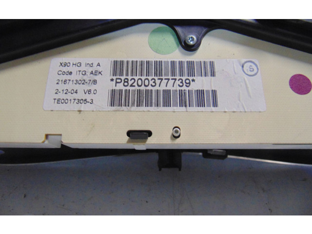 Панель приборов 8200377739   Dacia Logan I       