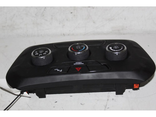 Блок управления климат-контролем    Jeep Renegade