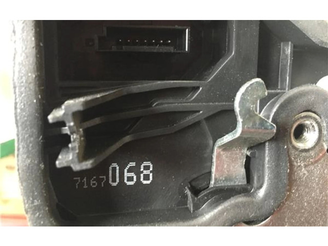 Řídící jednotka 7167068 BMW 5 E60 E61 2005