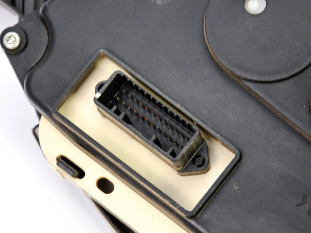 Панель приборов 8200377202A Dacia Logan I