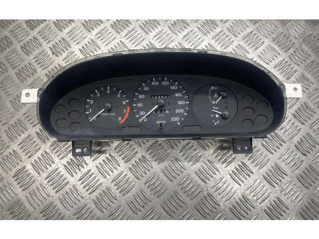 Přístrojová deska Mazda 323 F 1997 BE6L, PLK02