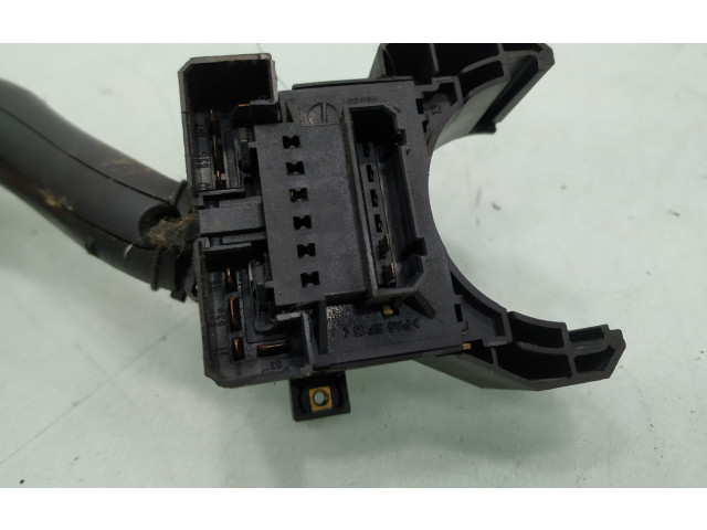 Ручка стеклоочистителей 4B0953503 Audi A3 S3 8L