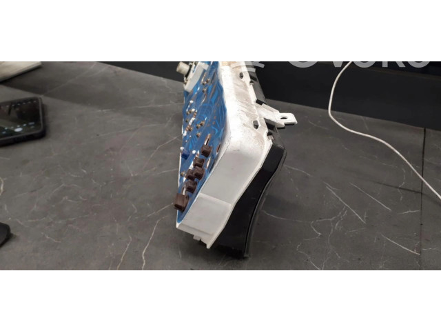 Přístrojová deska Nissan PickUp 2002 2481357g00