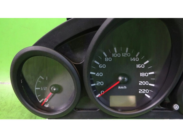 Přístrojová deska Mitsubishi Colt 2005 MN148890