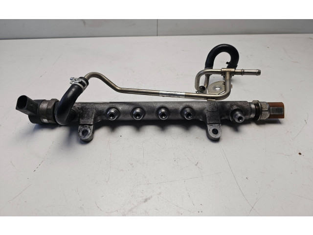 Топливная рампа 03L130089, 100000115 Volkswagen PASSAT B7