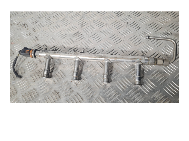 Vstřikovací lišta 03F133320C   Seat Ibiza IV (6J,6P)    CBZB 