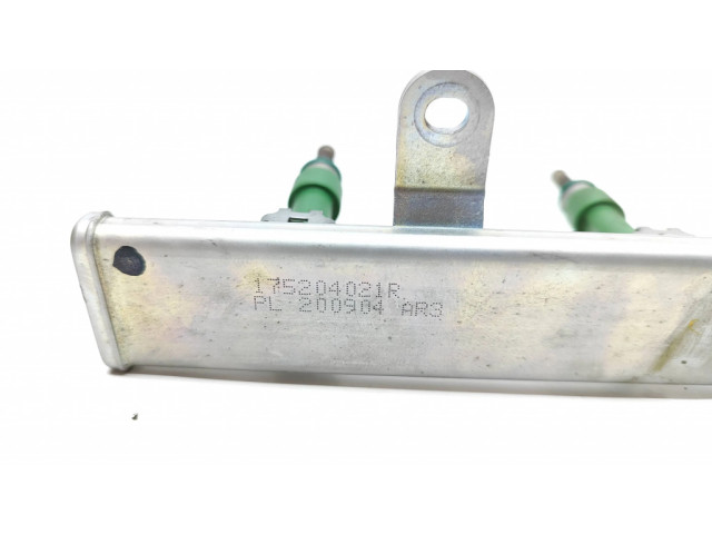 Комплект форсунок 175204021R, 200904A Dacia Sandero для бензинового двигателя 1