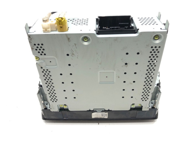 Радио/ проигрыватель CD/DVD / навигация 6V0035871D    Skoda Fabia Mk3 (NJ)