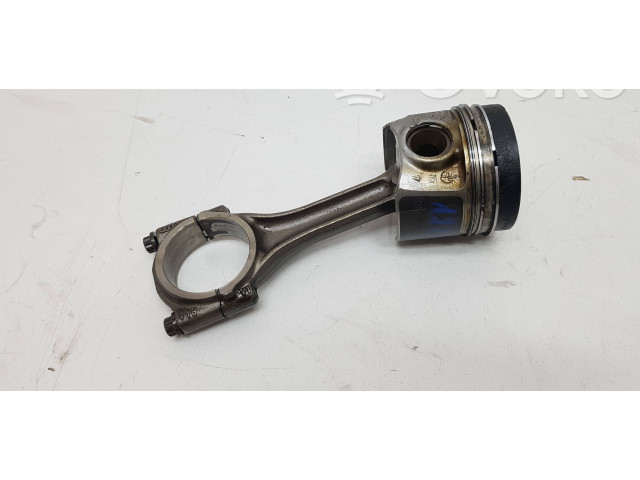 Поршень с шатуном 04bc Skoda Fabia Mk3 (NJ)