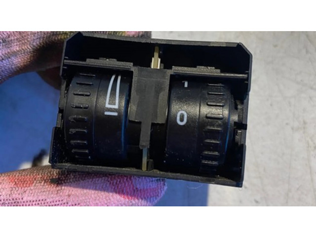 Включатель регулировки высоты фонарей