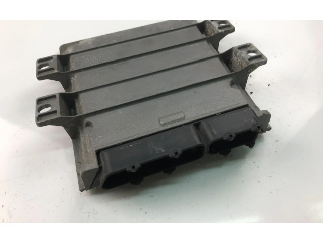 Блок управления двигателем Блок управления NNN100742 Rover 25