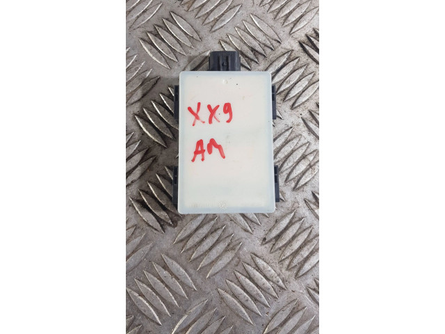 Модуль управления слепым пятном 31451934 Volvo XC90