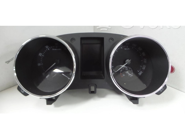 Панель приборов 5L0920800F   Skoda Yeti (5L)       