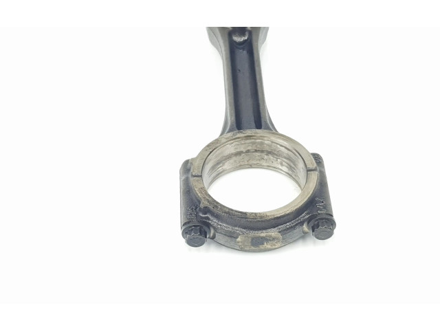 Шатун CRLB 04L105401A, 04L105401A    Skoda Superb B8 (3V)  