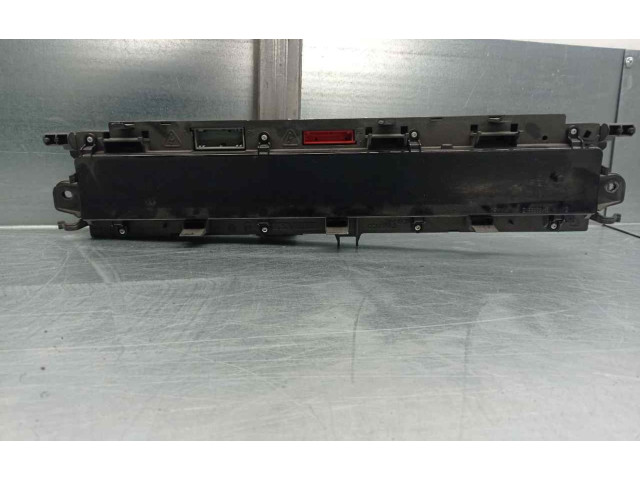 Панель приборов 8200787774, 28120857   Renault Scenic II -  Grand scenic II       