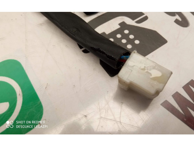 Зеркало электрическое Lexus IS 200-300 1999 - 2005 года