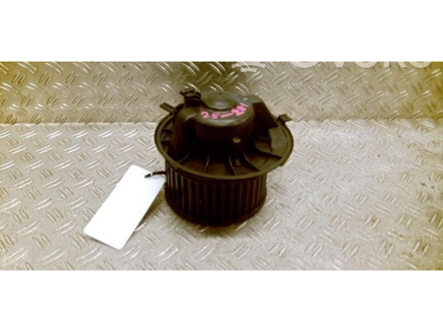 Вентилятор печки       Volkswagen Caddy